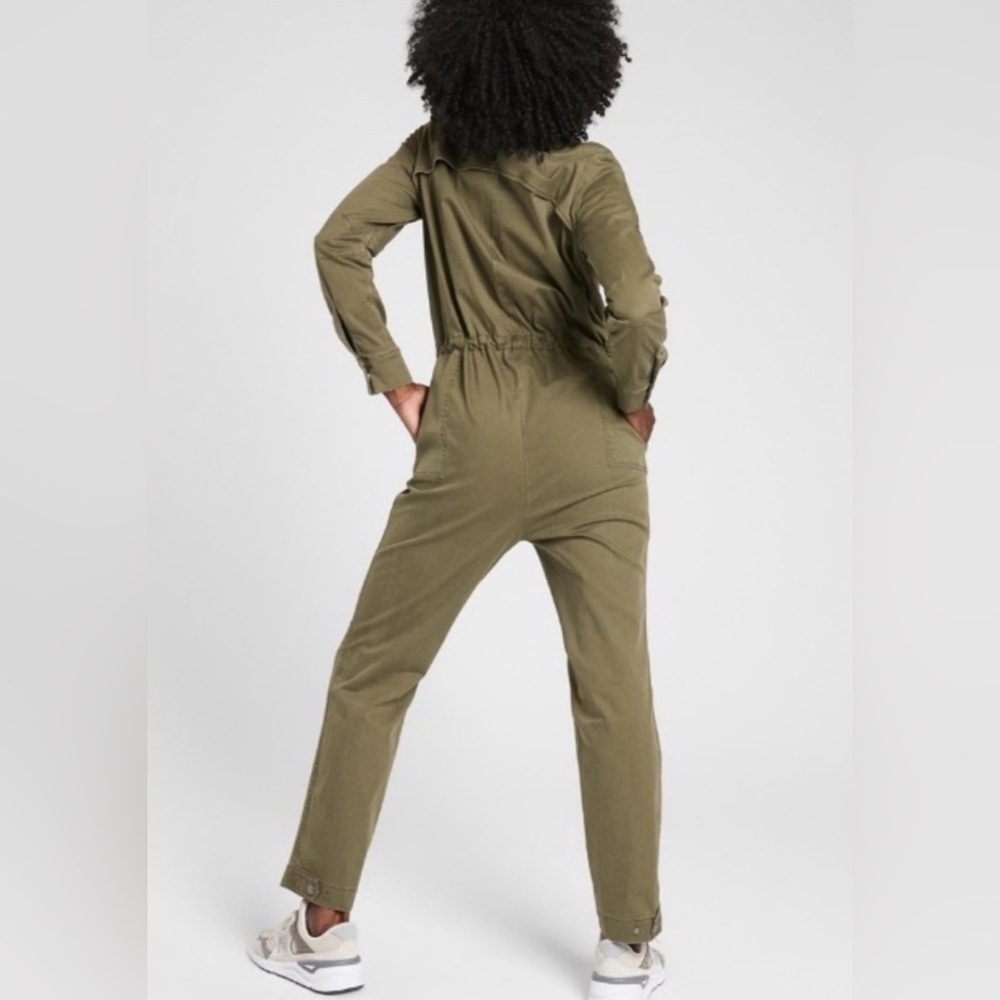 Athleta Cargo Summit Cargo Olive Green Jumpsuit (4) - Picture 4 of 12